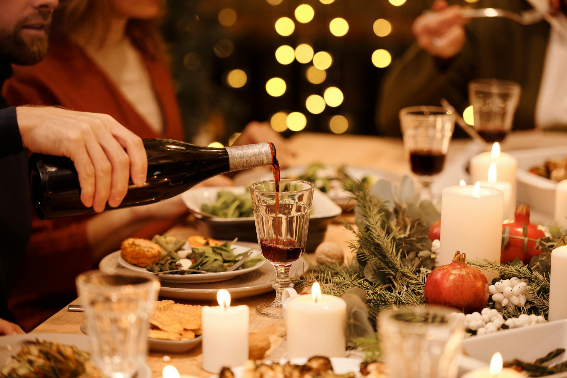Enjoy Christmas dinner in your Gulf Shores rental